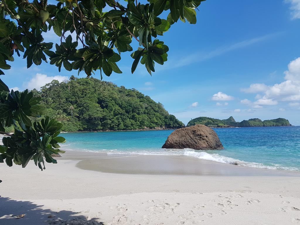 Pasanggaran Red Island Bungalows מראה חיצוני תמונה