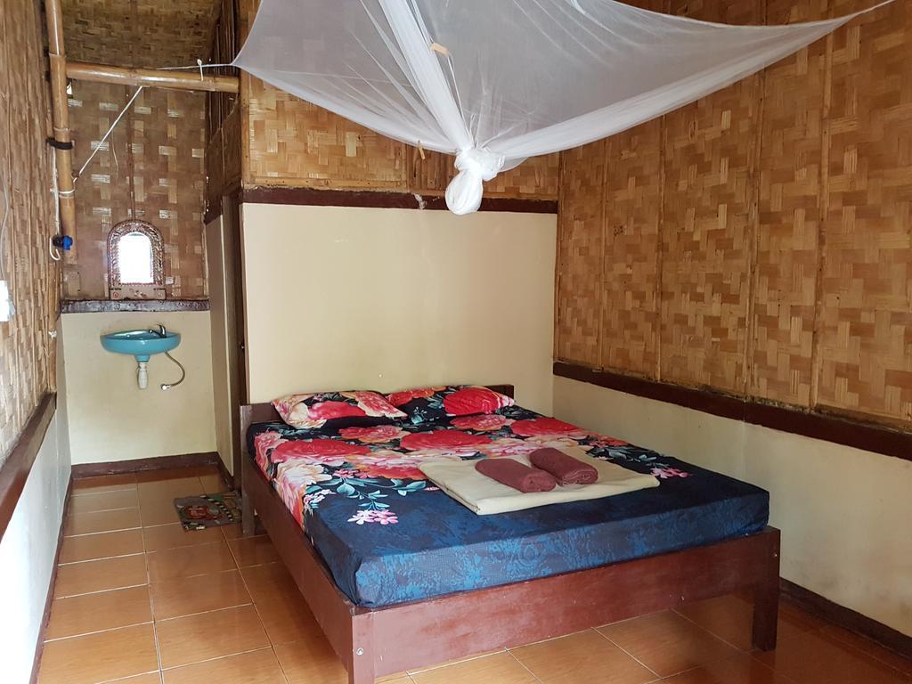 Pasanggaran Red Island Bungalows חדר תמונה